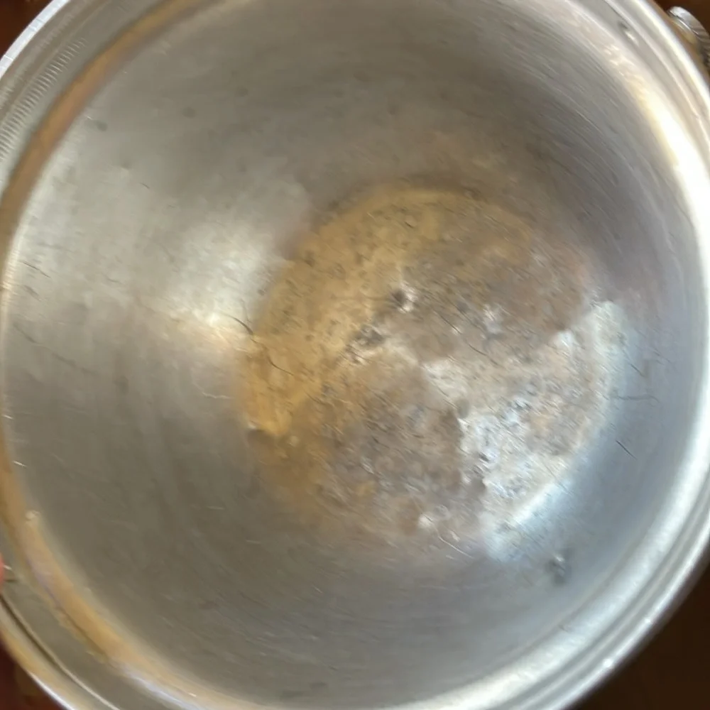 VTG mid century hammered aluminum ice bucket with lid & handles made in Italy